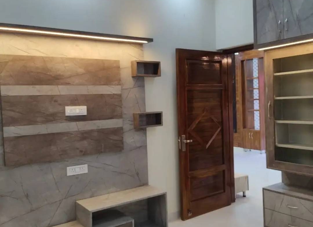 6 Beds 6 Baths house for sale in Chandigarh, Punjab