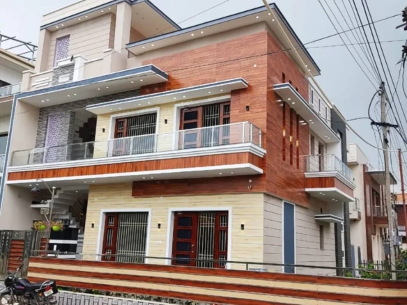 6 Beds 6 Baths house for sale in Chandigarh, Punjab