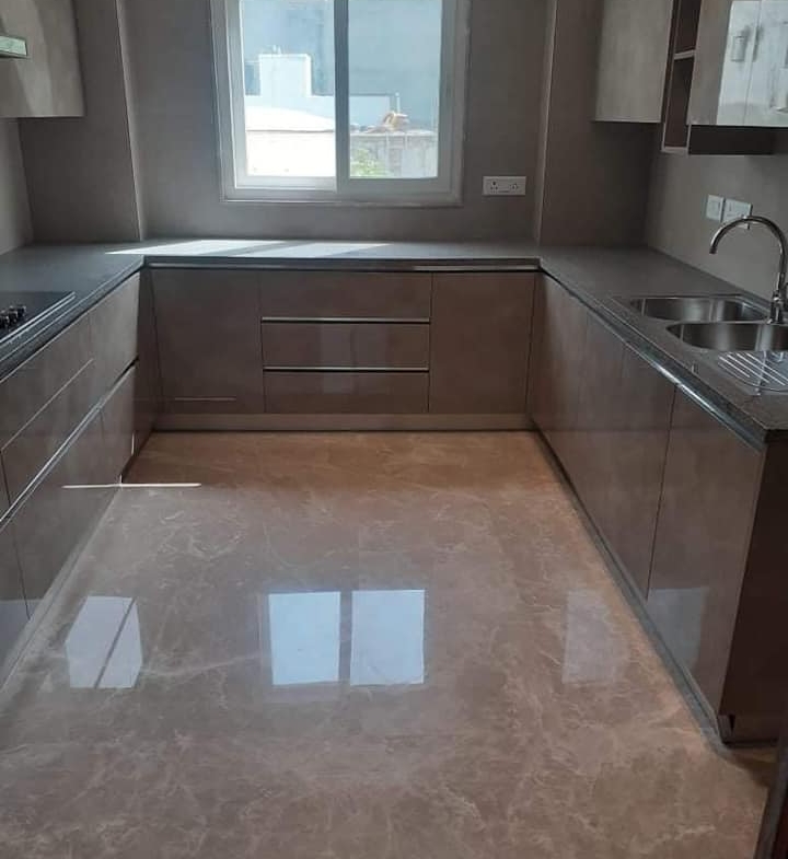 4 beds 3 baths semi furnished available for rent in Saket, Delhi