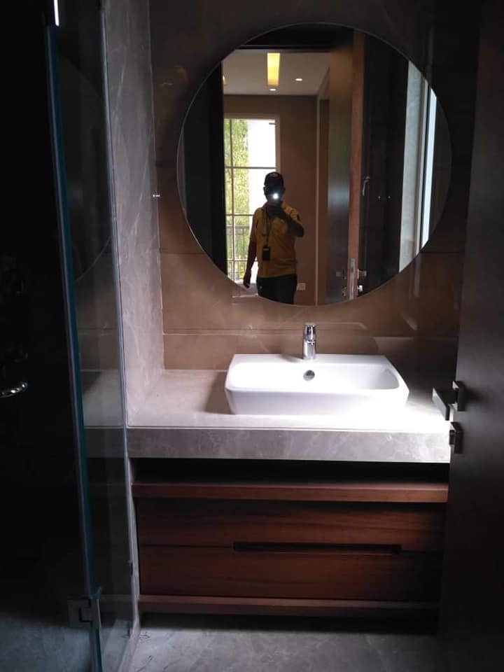 b4 4 beds 3 baths semi furnished available for rent in Saket, Delhi