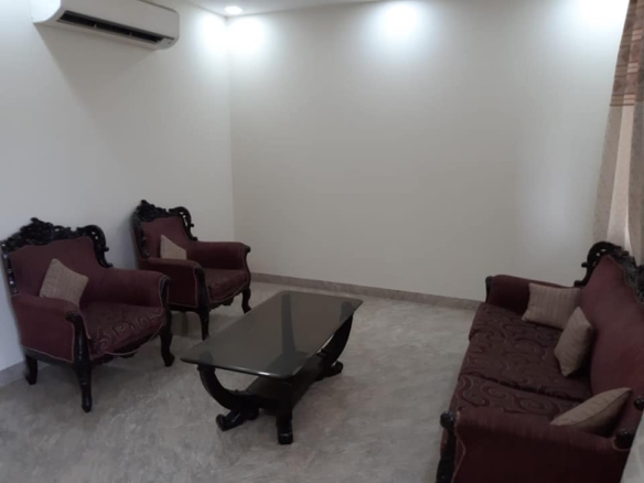 3 Beds furnished flat for rent in Delhi