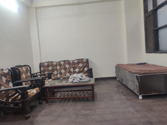 3rd floor 1Bed Hall Kitchen Fully furnished without Lift for Rent in Kalkaji Delhi
