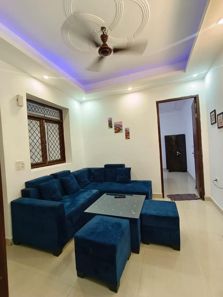 bn FULLY INDEPENDENT 2 BEDS 1 BATH BRAND NEW FLAT AVAILABLE ON RENT NEAR SAKET METRO STATION