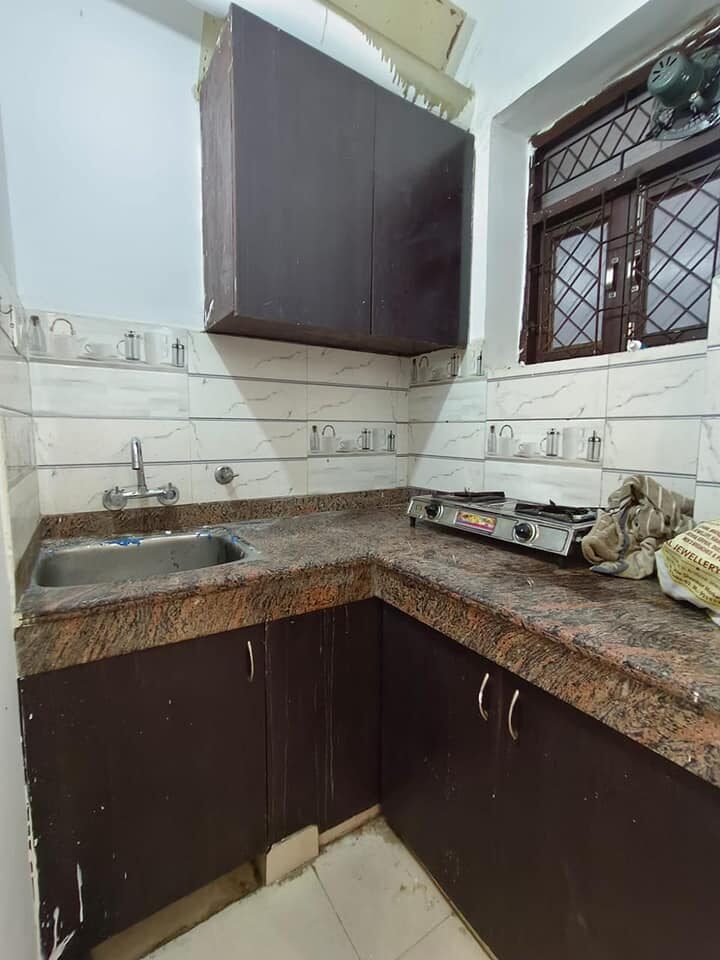 bn3 FULLY INDEPENDENT 2 BEDS 1 BATH BRAND NEW FLAT AVAILABLE ON RENT NEAR SAKET METRO STATION