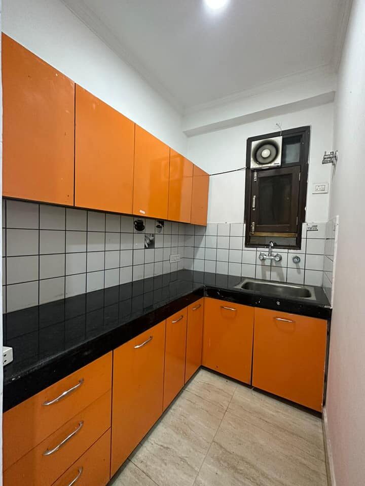 1 bed 1 bath fully furnished a brand new flat available for rent in Saket, Delhi
