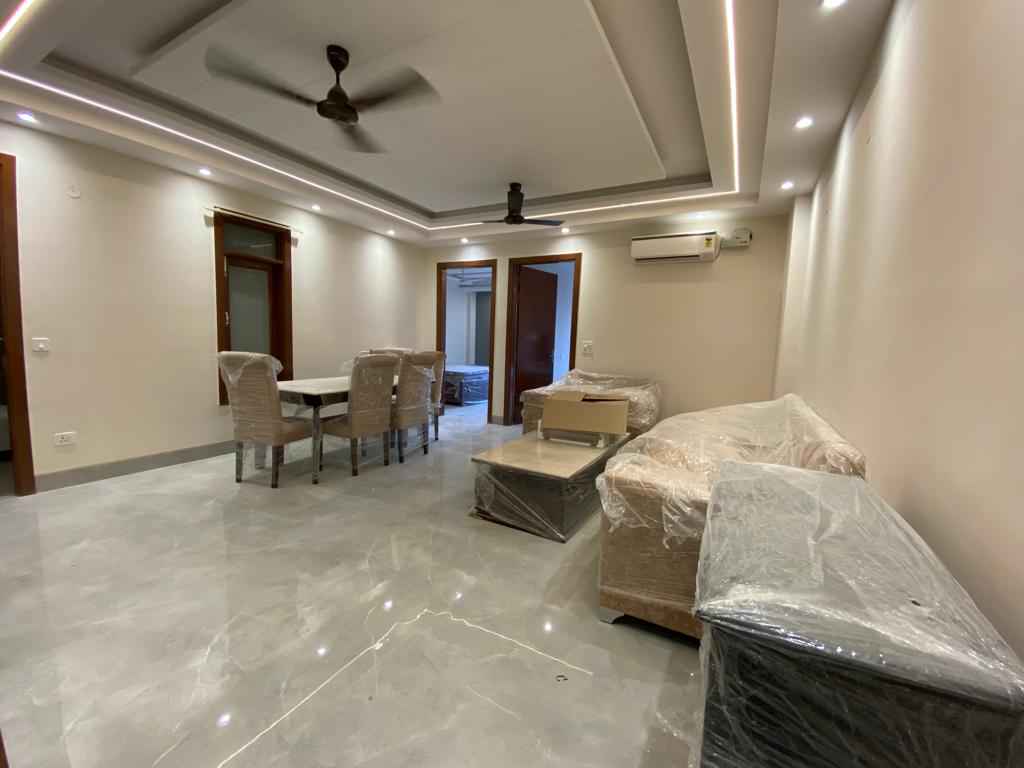 Luxurious 3 Beds 3 Baths – Apartment