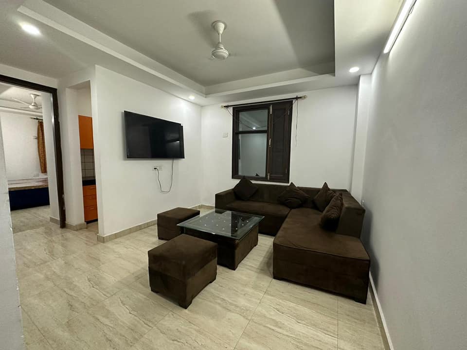 1 bed 1 bath fully furnished a brand new flat available for rent in Saket, Delhi