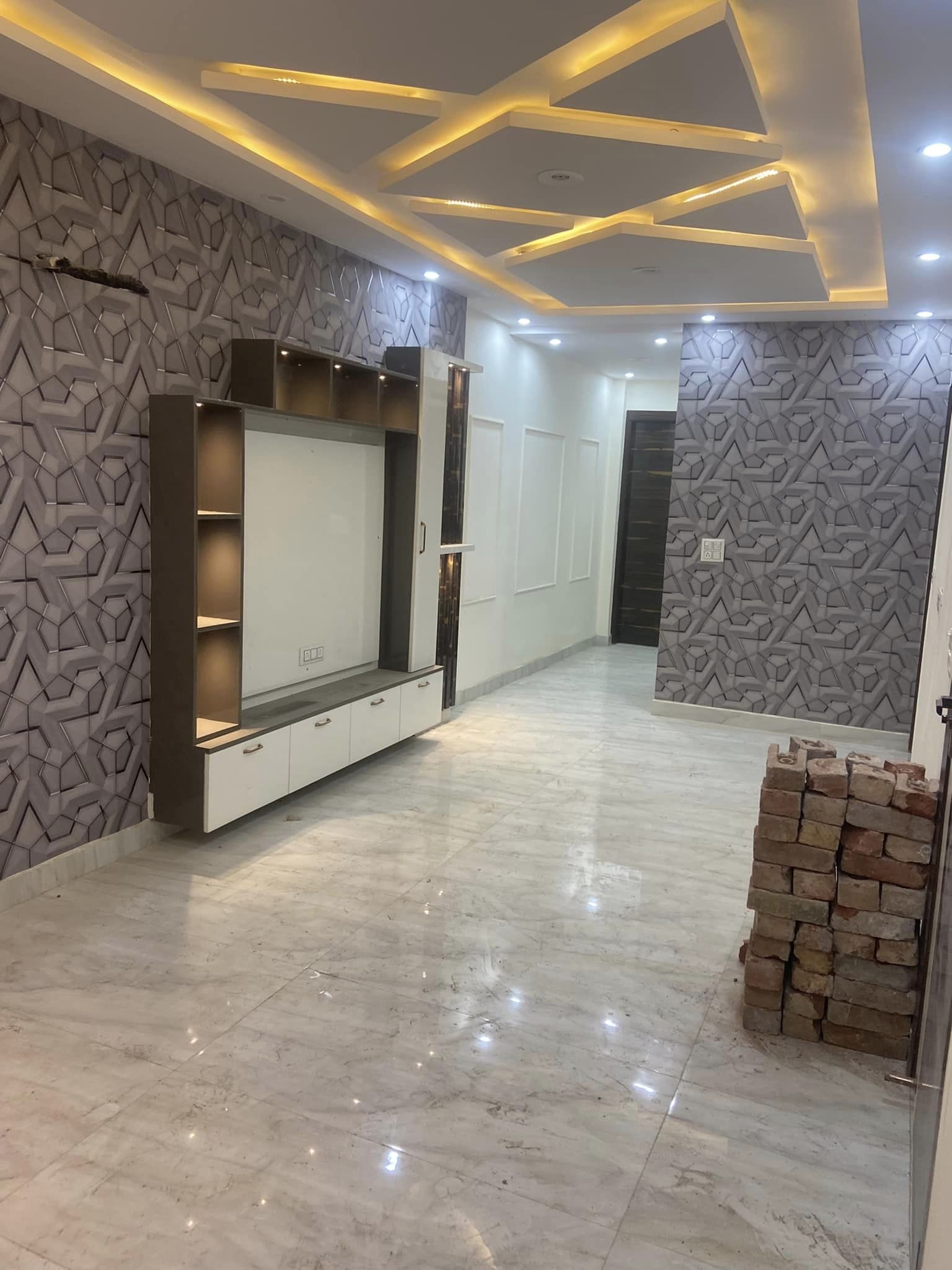 3 Beds 3 Baths flat for Sale in Janak puri, Delhi