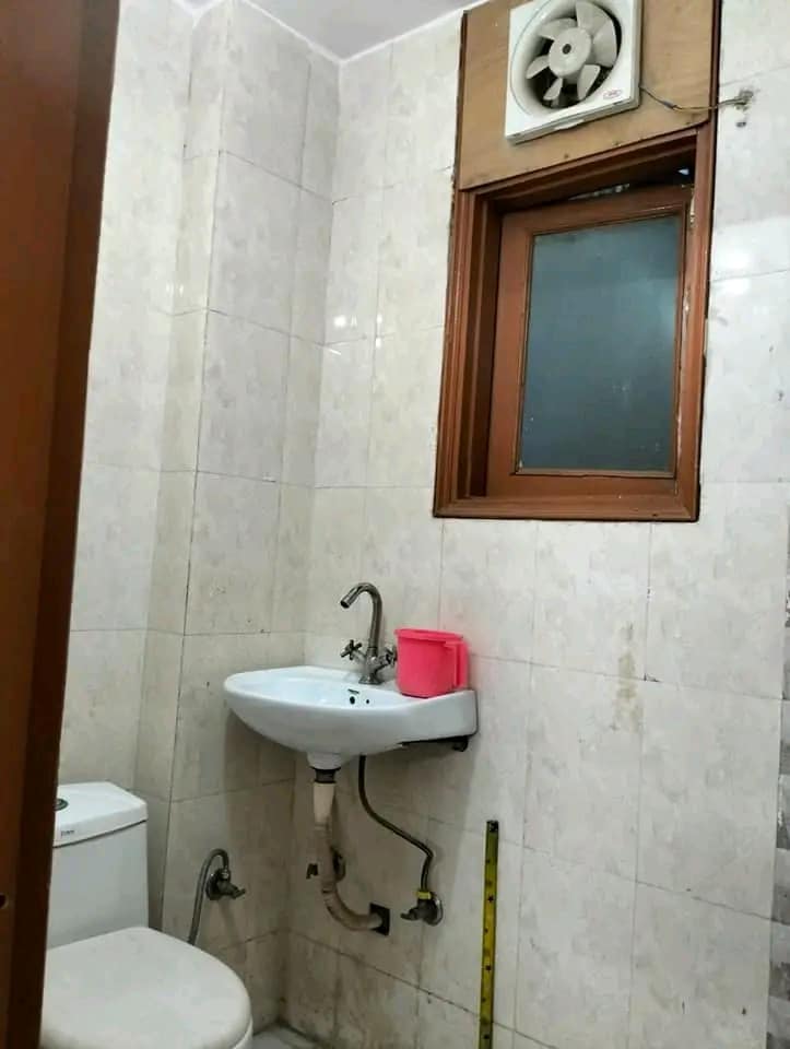 ff5 2BEDS FLAT FOR RENT IN SAKET AREA