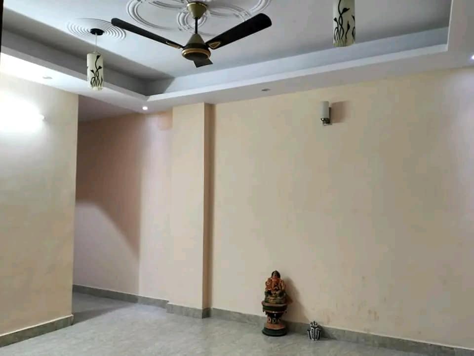 2BEDS FLAT FOR RENT IN SAKET AREA