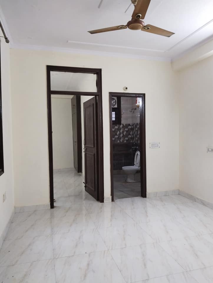 1BED 1 BATH FLAT FOR RENT IN SAKET AREA, DELHI
