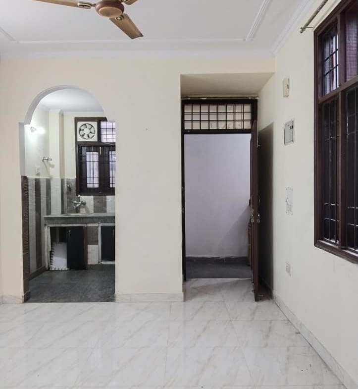 1BED 1 BATH FLAT FOR RENT IN SAKET AREA, DELHI