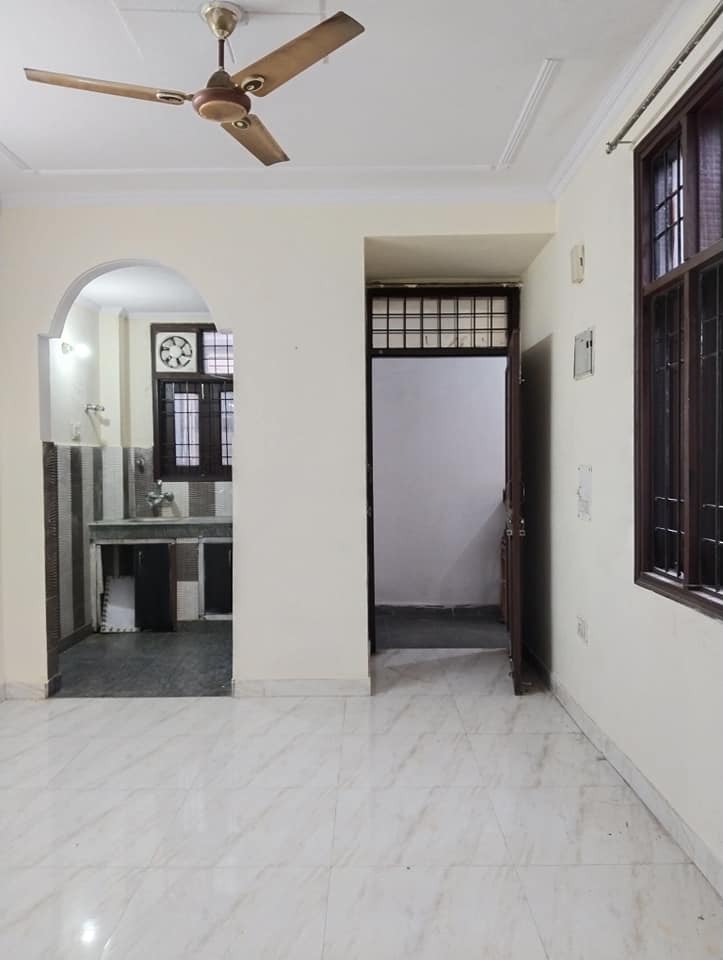 1BED 1 BATH FLAT FOR RENT IN SAKET AREA, DELHI