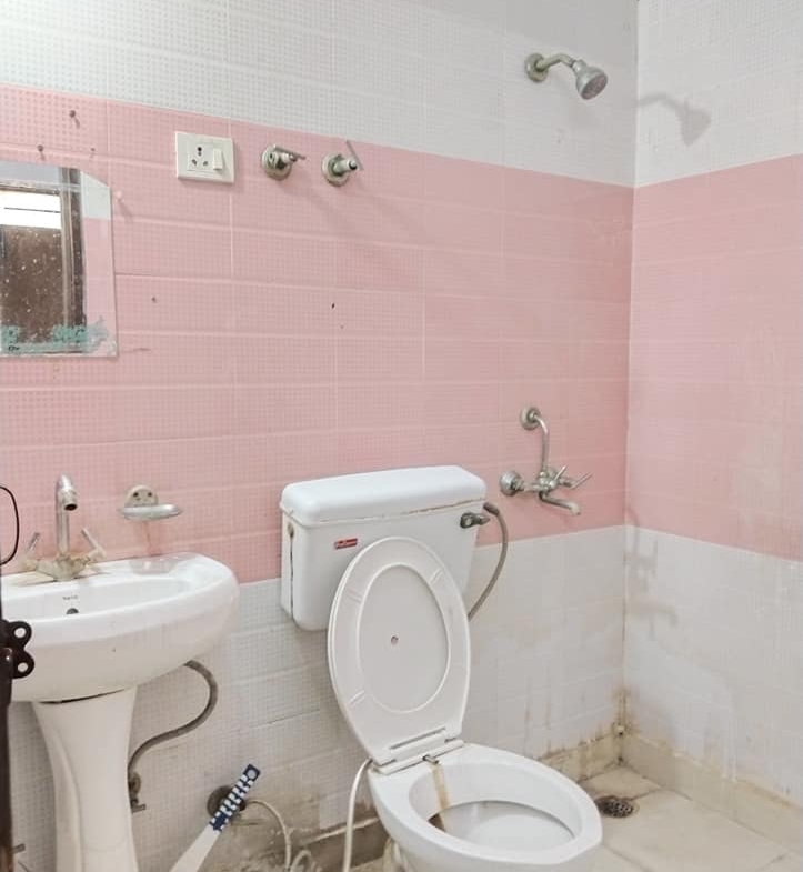 Beautiful 2 Beds 2Baths flat on Rent in Saket
