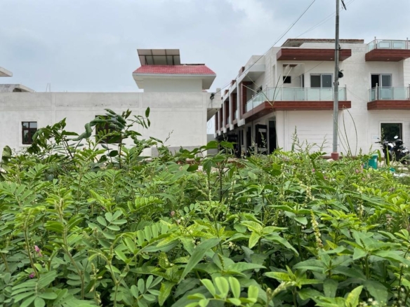 3 Beds 2 Baths flat for Sale in Surajpur, UP
