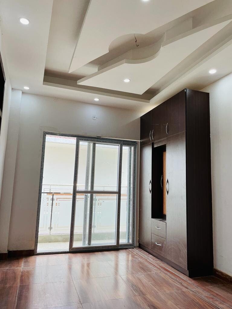 gg4 3 Beds 2 Baths flat for Sale in Surajpur, UP