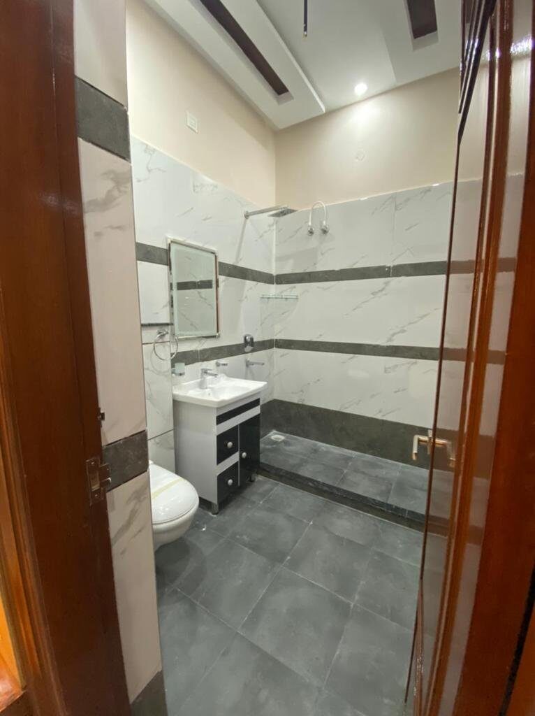 h3 3 beds 3 baths Flat for Sale in Mohali, Punjab