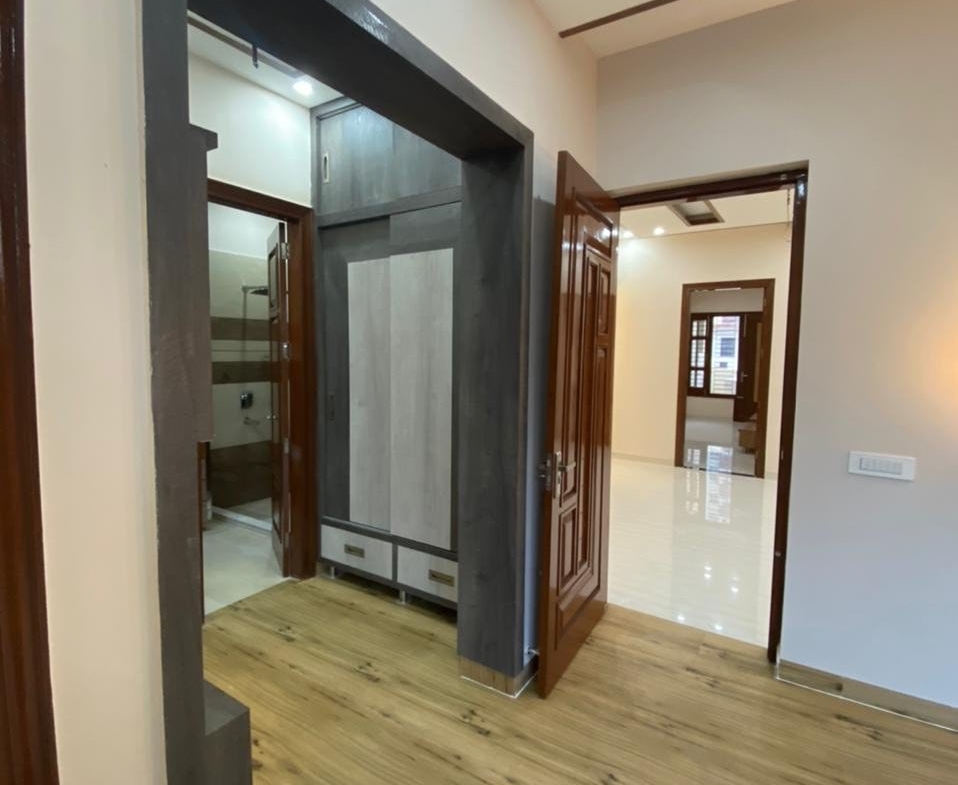 3 beds 3 baths Flat for Sale in Mohali, Punjab