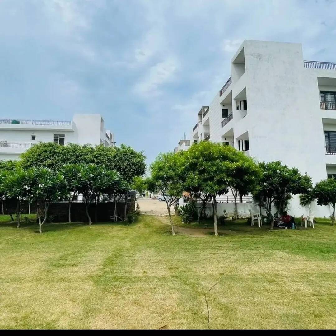 𝗠𝗼𝘀𝘁 𝗔𝗳𝗳𝗼𝗿𝗱𝗮𝗯𝗹𝗲 2beds 2 baths Biggest Apartment for Sale in Kharar, Punjab