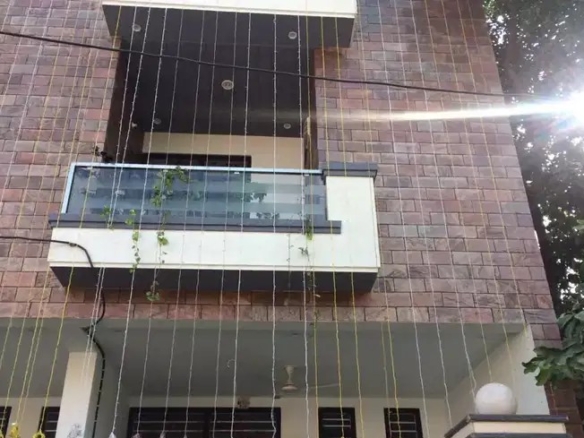 3 Bds – 3 Ba – 2400 ft2 3 BHK, furnished Makaan Nirmal Vihar Dadi Ka fatak Murli pura Jaipur