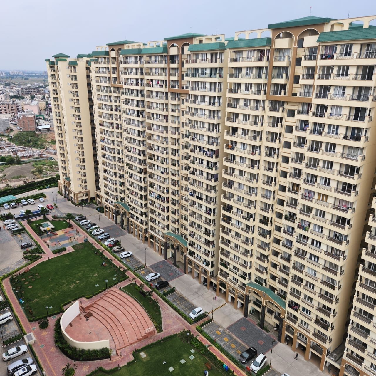 j1 2bhk ,3bhk, 3+1 & penthouse available for Sale in Mohali, Punjab