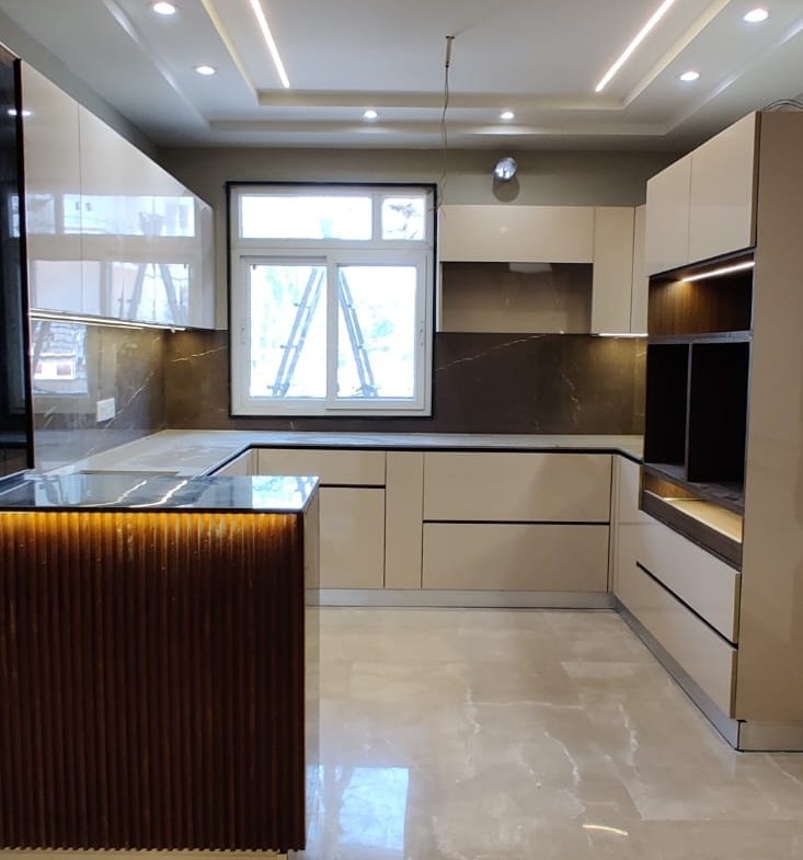 Brand New 3 Bedroom + 3 Washrooms, Builder Floor for Sale in Vikaspuri Delhi