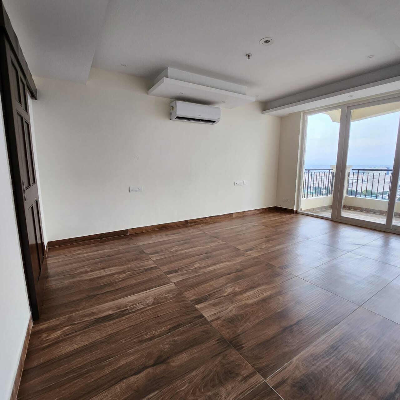 j6 2bhk ,3bhk, 3+1 & penthouse available for Sale in Mohali, Punjab