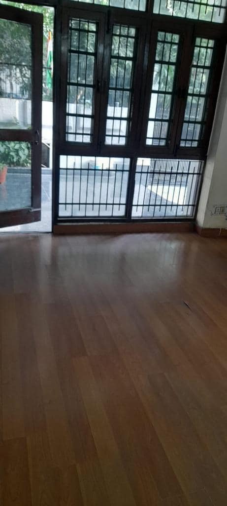 3 Storey- 11 Beds 11 Baths newly Renovated house for Sale in Noida