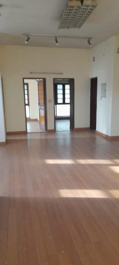 3 Storey- 11 Beds 11 Baths newly Renovated house for Sale in Noida