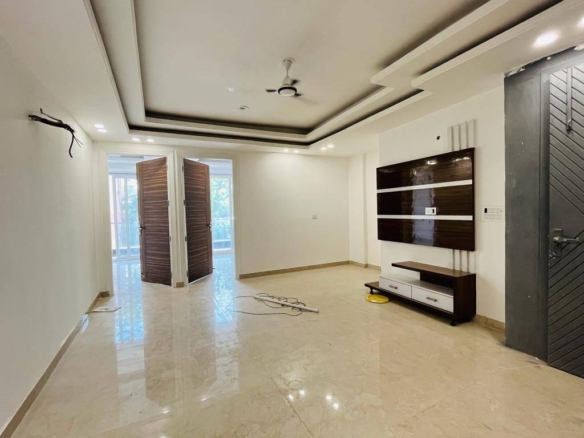 1 Bed 1 Bath Fully furnished flat for rent in Saket, Delhi