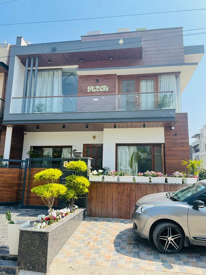 4 Beds 4 Baths Corner Duplex available for sale in Zirakpur, Punjab
