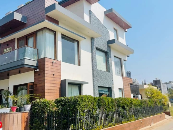 4 Beds 4 Baths Corner Duplex available for sale in Zirakpur, Punjab