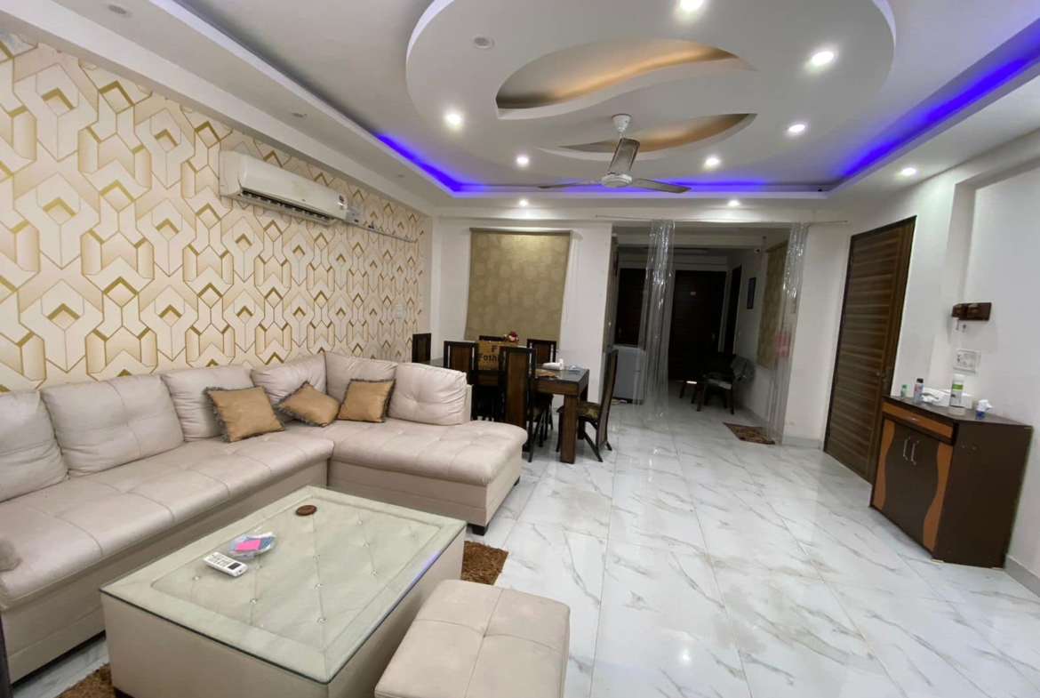 4 beds 4 baths fully furnished apartment for sale in Delhi