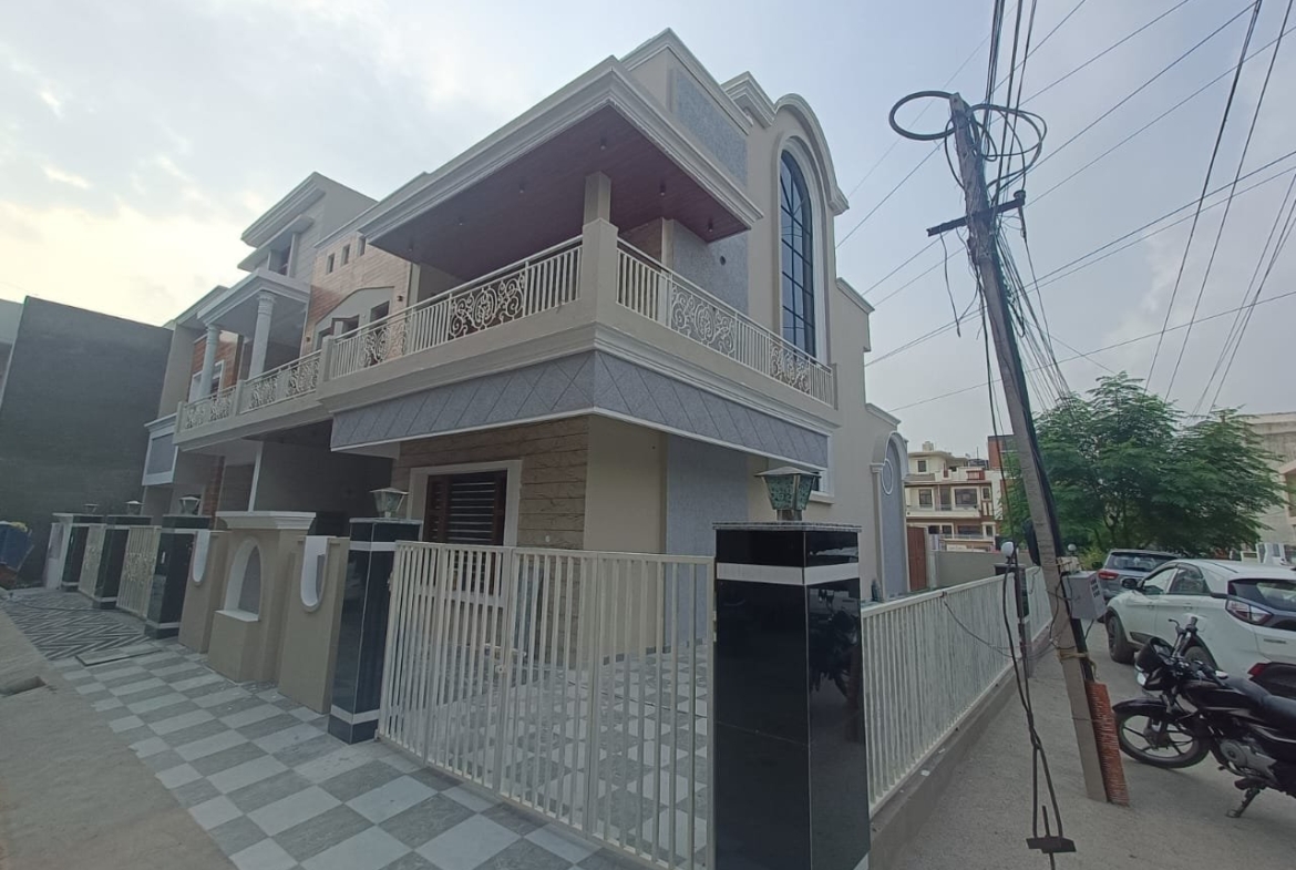 5 beds 4 baths House for Sale in Kharar, Punjab