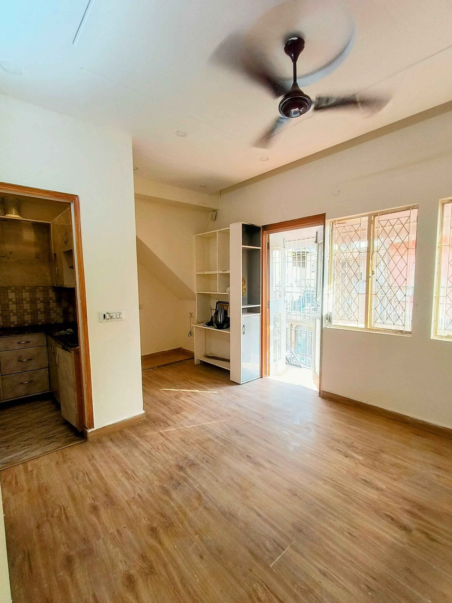 n 1 Bed 1 Bath – Apartment on rent in Delhi