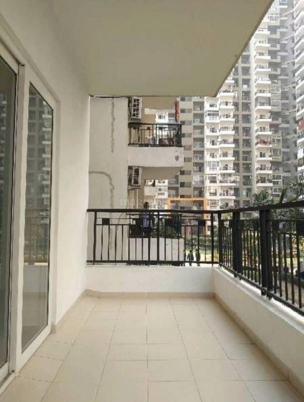 n1 3 Beds 3 Baths + servant flat for Sale in Noida, UP
