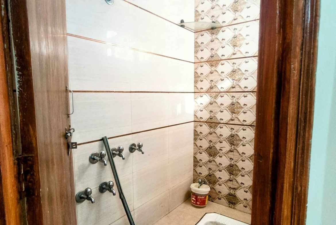 1 Bed 1 Bath – Apartment on rent in Delhi