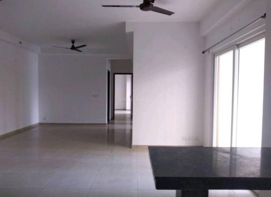 3 Beds 3 Baths + servant flat for Sale in Noida, UP