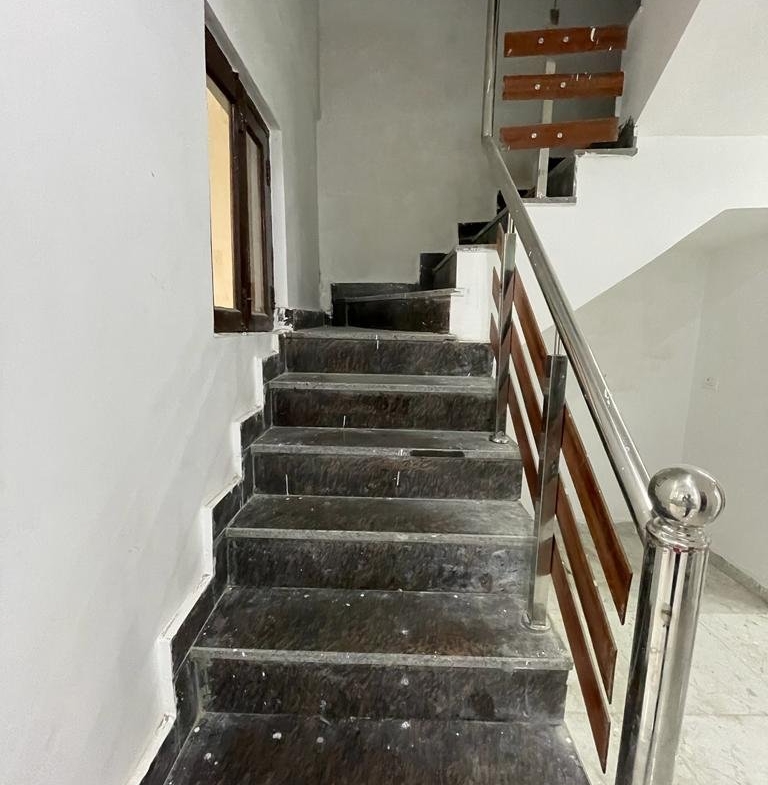 Ready to Move 3 beds 3 baths House for Sale in Noida Extn. UP