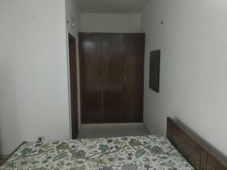 ONLY FOR GIRLS 1Bed 1Bath flat Fully Furnished in Saket, Delhi