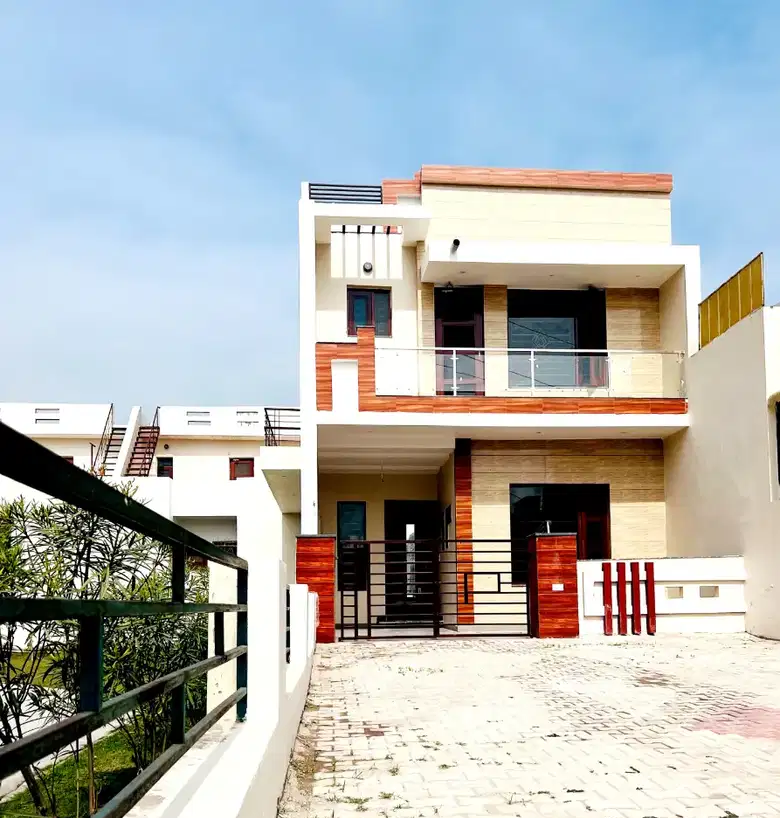 ok8rreg6 3 Bds – 3 Ba – 920 ft2 3BHK INDEPENDENT VILLA IN SUNNY ENCLAVE