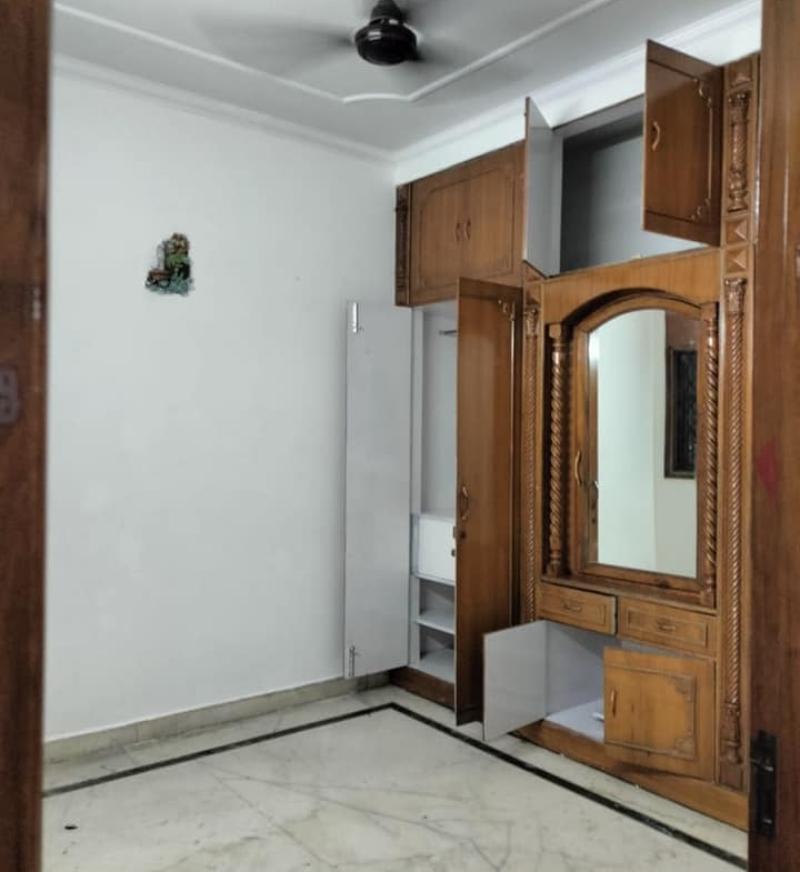 1st Floor Unfurnished 2Beds 1 Baths flat for rent in Malviya Nagar, Delhi