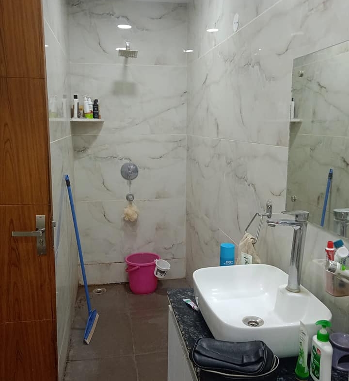 1Bed With balcony Furnished in Sant Nagar east of Kailash Delhi