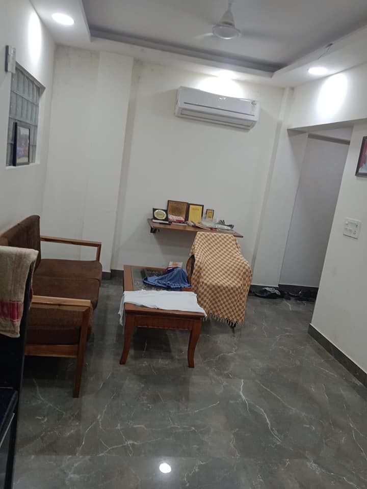 1Bed With balcony Furnished in Sant Nagar east of Kailash Delhi