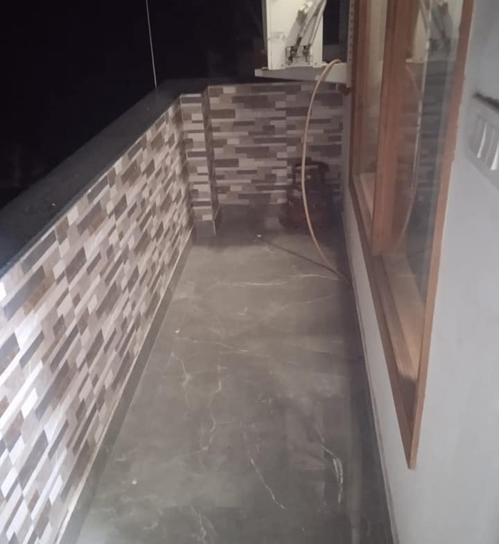 1Bed With balcony Furnished in Sant Nagar east of Kailash Delhi