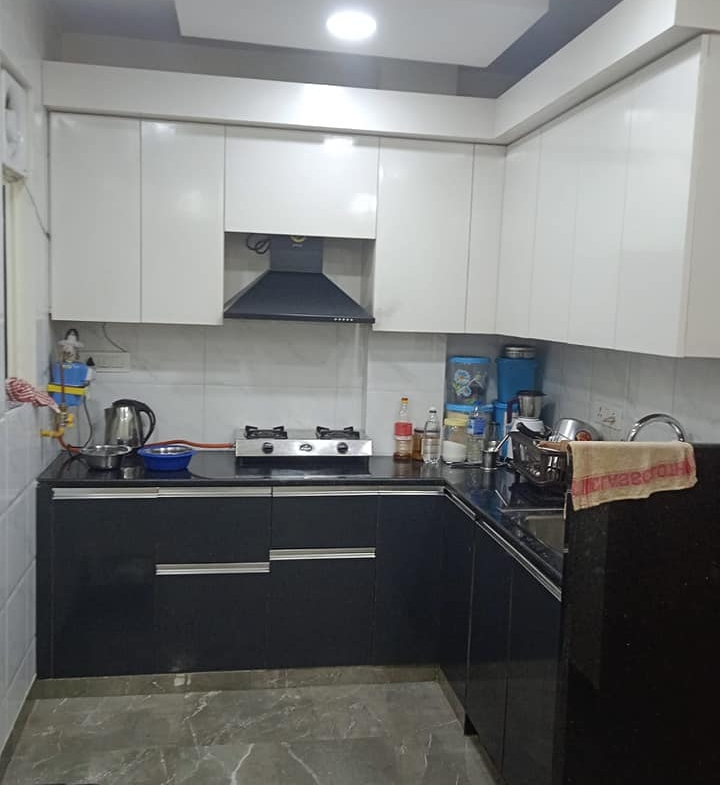 1Bed With balcony Furnished in Sant Nagar east of Kailash Delhi