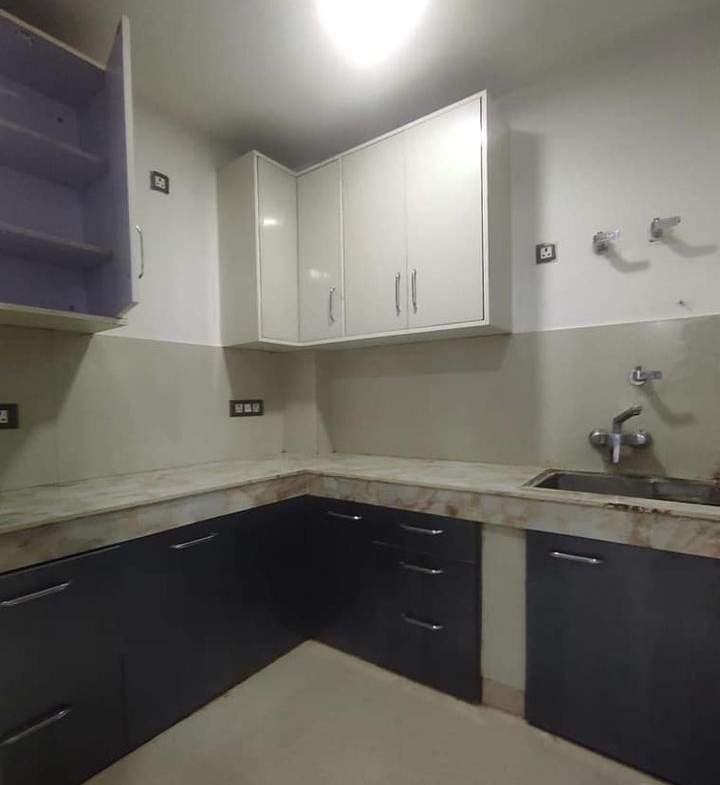 2 beds semi furnished flat available for rent in Saket, Delhi