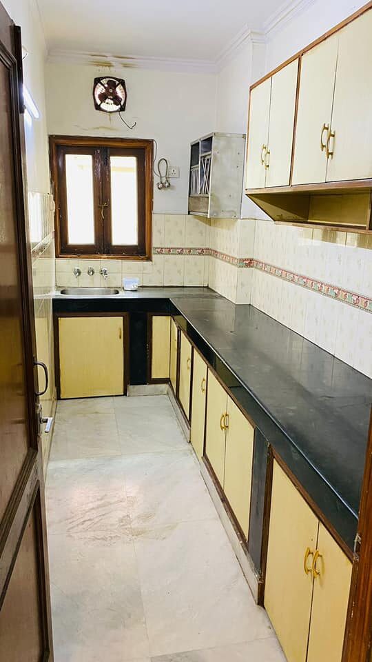 pu4 Semi furnished 2 Beds 1 Bath for rent in Green Park, Delhi