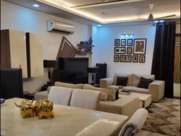 Ready to Move 3 Beds 3 Baths flat for Rent in Chattarpur, Delhi
