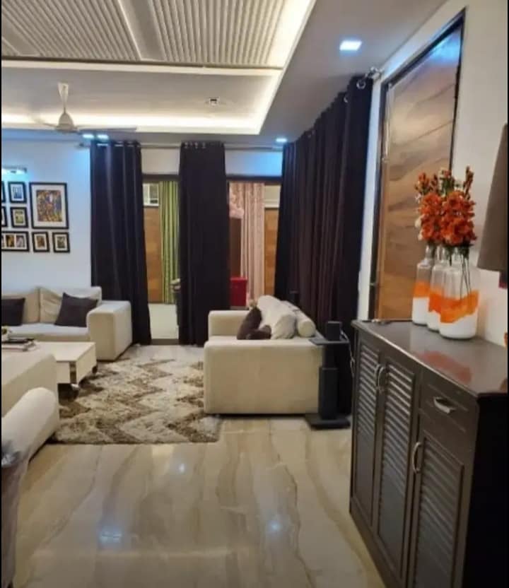 r7 Ready to Move 3 Beds 3 Baths flat for Rent in Chattarpur, Delhi